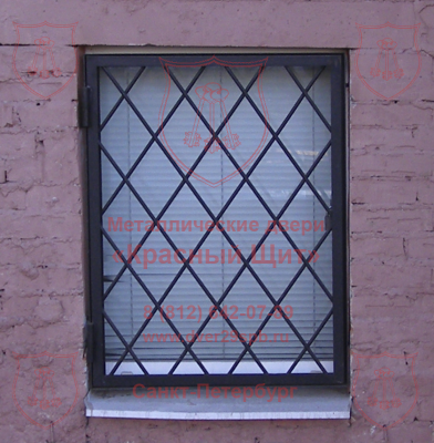 2 Металлические решетки на окна открывающиеся